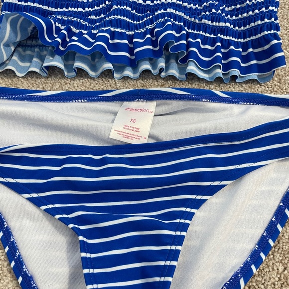 Target bathing suit - Picture 3 of 3